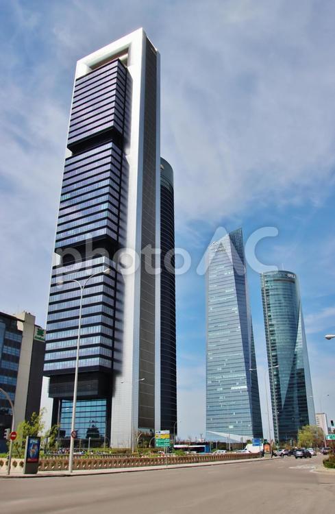 クアトロ・トーレス（マドリード） マドリード,高層ビル,ビルの写真素材