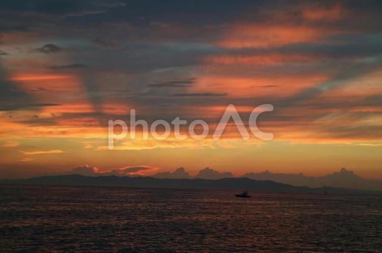 夕焼け 夕焼け,オレンジ色,自然の写真素材