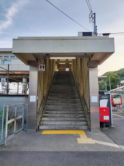 二宮駅北口 東側入口階段 二宮駅北口 東側入口階段の写真