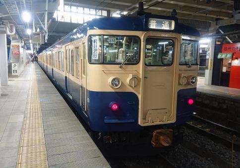 Photo, shinano train, third sector, shinano railway line, 
