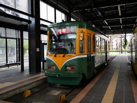 鹿児島駅　鹿児島市電 鹿児島駅,路面電車,駅舎の写真素材