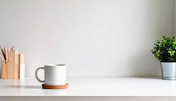 白いコーヒーカップ 白いコーヒーカップの写真