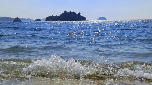 光のさざなみ-02 海,レジャー,リゾートの写真素材