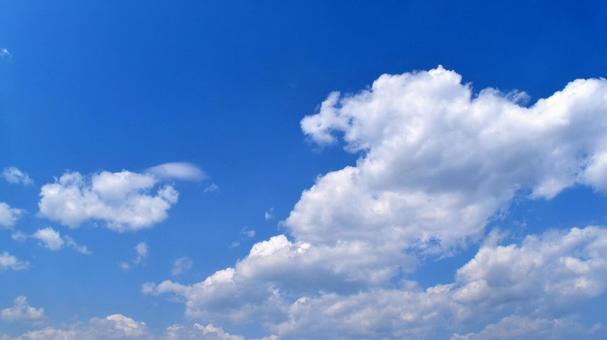 札幌の夏の青空と積乱雲 札幌の夏の青空と積乱雲 札幌,北海道,空の写真素材