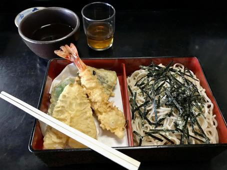 天ざる蕎麦 天ざる蕎麦 天ざる蕎麦,天ざる,天ぷらの写真素材