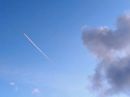 飛行機雲 飛行機雲の写真