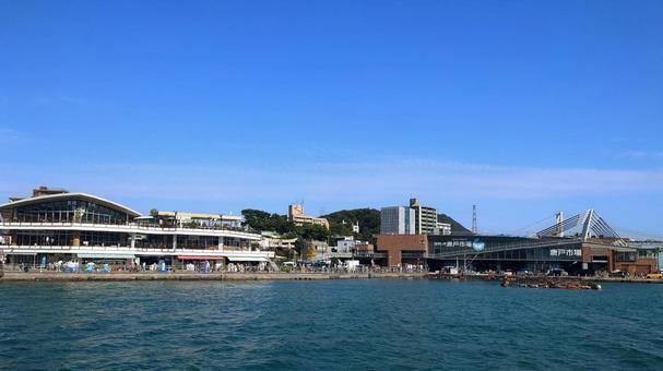 唐戸市場と関門海峡　山口県下関市 唐戸市場,下関市,山口県の写真素材