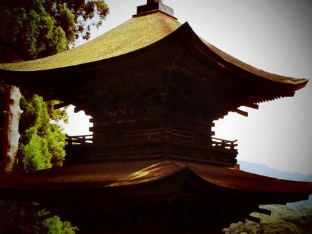 長野県-大法寺-国宝-三重塔-近景 長野県-大法寺-国宝-三重塔-近景の写真