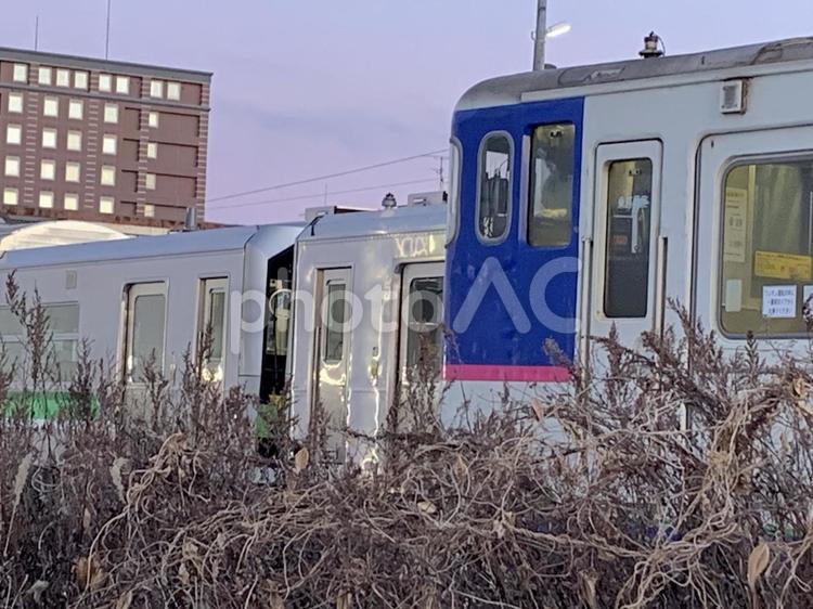 夕刻の気動車 何人もありません,旅,屋外での写真素材