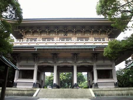 【風景写真】曹洞宗大本山總持寺の風景 【風景写真】曹洞宗大本山總持寺の風景 總持寺,諸嶽山,曹洞宗の写真素材