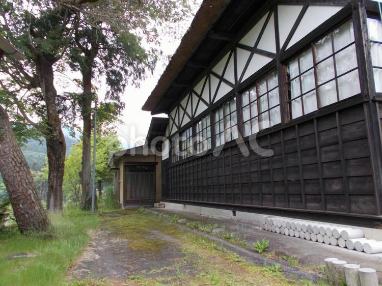 若山牧水と「牧水会館」「旧大岩学校」群馬 若山牧水,牧水会館,大岩学校の写真素材