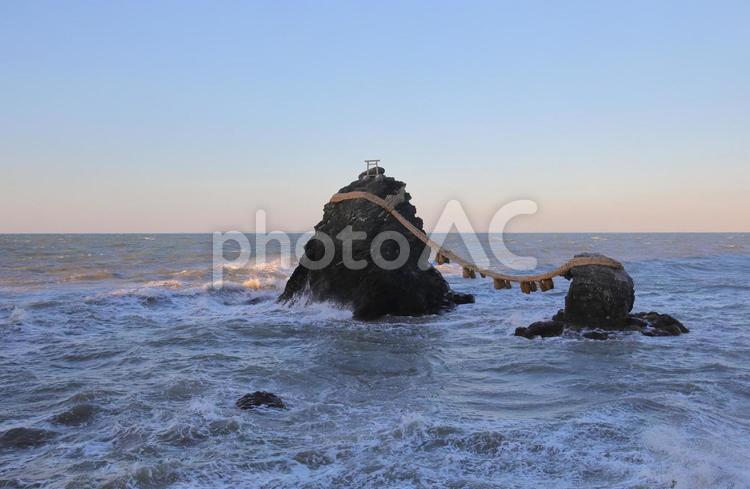 三重県　伊勢の二見興玉神社の夫婦岩 二見興玉,三重,夫婦岩の写真素材