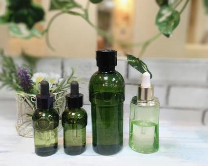 アロマハーブコスメのグリーンボトル アロマハーブコスメのグリーンボトル コスメ,化粧品,オーガニックの写真素材