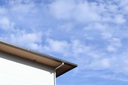 家(戸建て)の屋根と青空1 マイホーム 家(戸建て)の屋根と青空1 マイホーム 家,屋根,青空の写真素材
