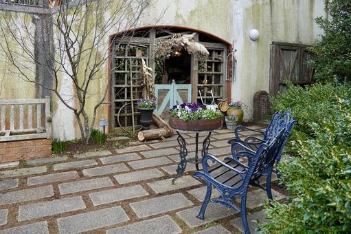 古い洋館のテラス 古い洋館,庭,庭園の写真素材