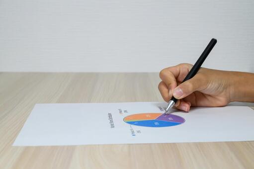 市場シェアと戦略分析を行うビジネス ビジネス,市場シェア,円グラフの写真素材