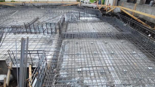 鉄筋を敷いた基礎工事 鉄筋を敷いた基礎工事 建築,工事,基礎の写真素材