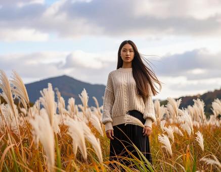秋・ススキ野原の彼女 秋・ススキ野原の彼女の写真