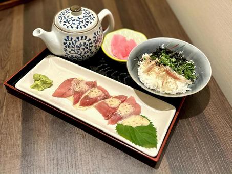 本鮪胡麻茶漬け 本鮪胡麻茶漬けの写真