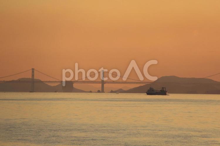 夕暮れの海01 海,空,夕景の写真素材