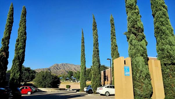 アメリカの道路 アメリカの道路 アメリカ,ロサンゼルス,カリフォルニア州の写真素材