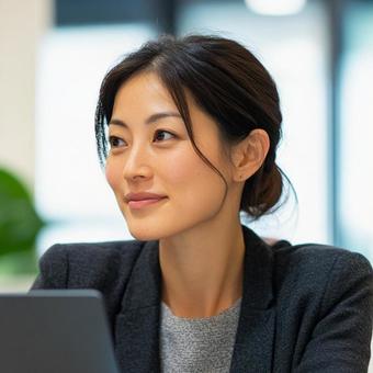 管理職の女性の写真