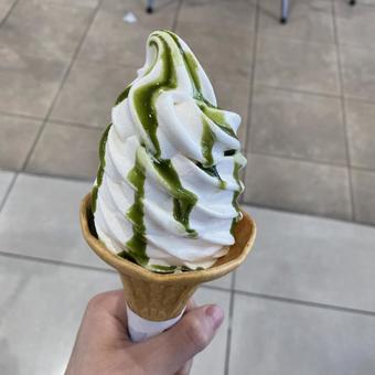 抹茶のソフトクリームーコーン 抹茶のソフトクリームーコーン ソフトクリーム,抹茶,スイーツの写真素材