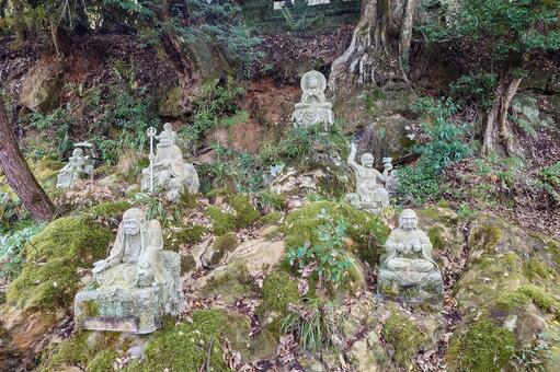 天祐寺　十六羅漢 天祐寺,お寺,寺院の写真素材