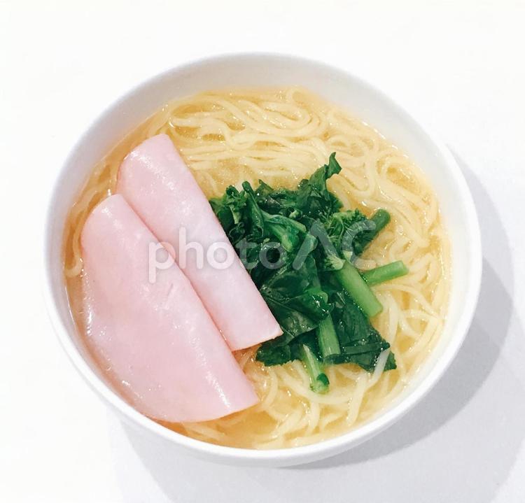 塩らーめん 塩らーめん,ハム塩らーめん,柚子塩らーめんの写真素材