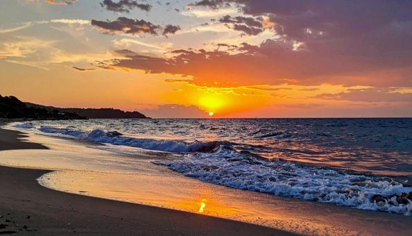 夕焼けの海 夕焼けの海の写真