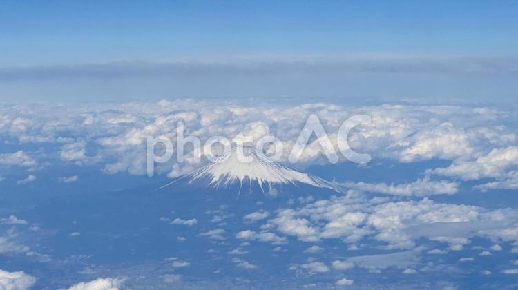 富士山を上空から撮影 富士山,日本の象徴,飛行機からの景色の写真素材