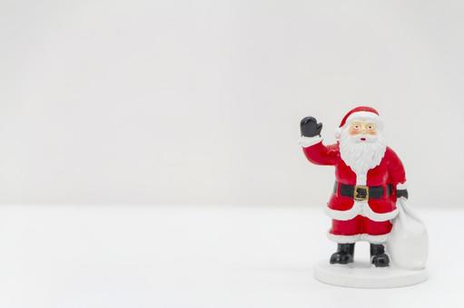 手を振るサンタクロース　クリスマス素材 サンタクロース,クリスマス,白背景の写真素材