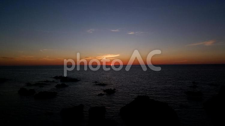 男鹿半島入道崎の日の入り 男鹿半島,日本海,絶景の写真素材