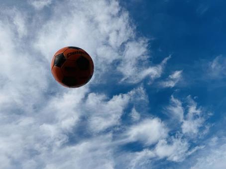 空とボール 空とボールの写真