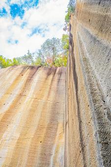 山形県　瓜割石庭公園（石切場）の風景 瓜割石庭公園,瓜割石庭公園（石切場）,石切場の写真素材
