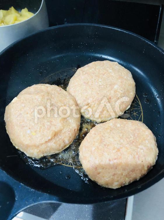 ハンバーグ 料理,ハンバーグ,夕食の写真素材
