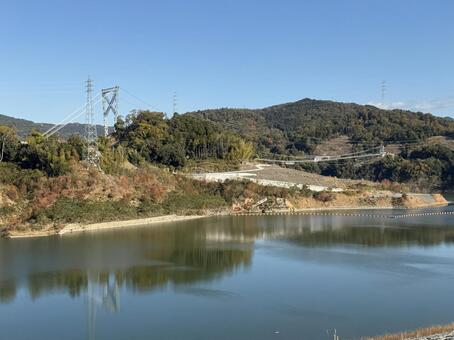 ダムと紅葉 ダム,紅葉,もみじの写真素材