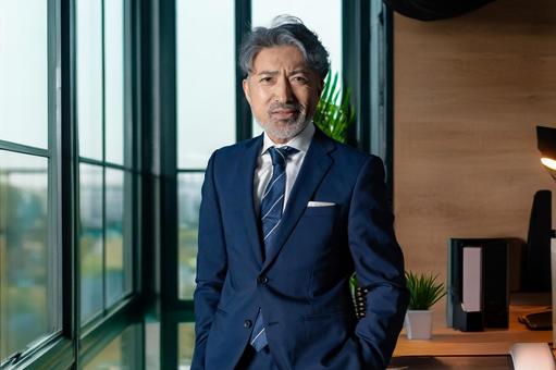 ミドル世代のビジネスマン ビジネスマン,スーツ,中年男性の写真素材