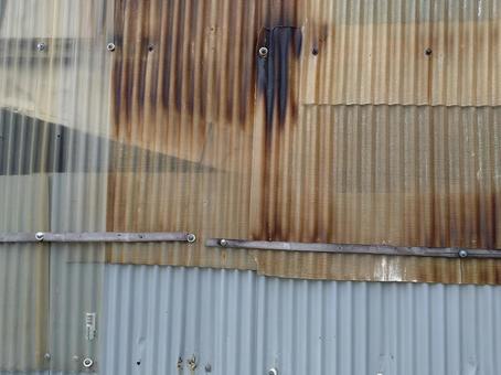 つぎはぎトタン トタン,古い,波板の写真素材