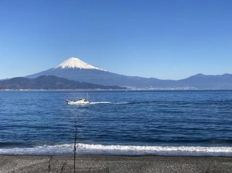 御前崎海岸からみた富士山@202112 御前崎,富士山,静岡の写真素材