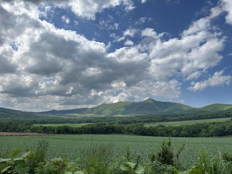 岩手 青空 雲 山 岩手 青空 雲 山の写真