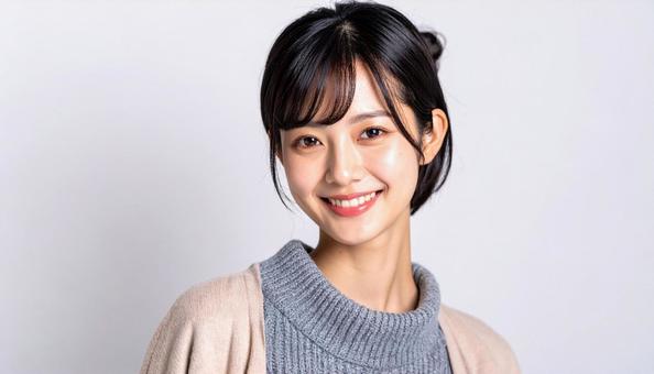カットモデル笑顔の女性 カットモデル笑顔の女性の写真