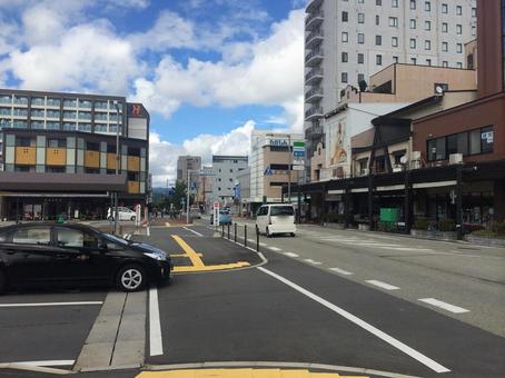 高山駅駅前の県道74号線、土産店や風景 高山駅,駅前,東口の写真素材