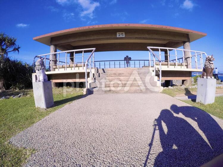 青空とカメラ撮影 建築,旅,家の写真素材