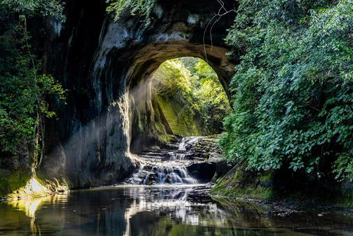 千葉県 農溝の滝・風景 千葉県 農溝の滝・風景 亀岩の洞窟,農溝の滝,滝の写真素材