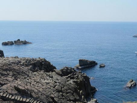 福井県の有名な観光地の東尋坊の風景 福井県の有名な観光地の東尋坊の風景 東尋坊,福井,坂井市の写真素材