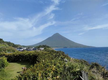 夏の開聞岳 夏の開聞岳 開聞岳,鹿児島,山の写真素材