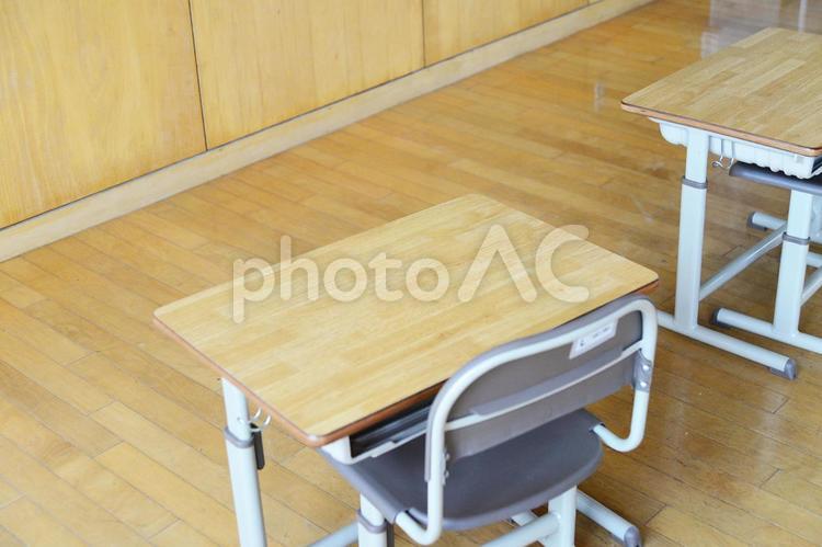 学校の机 小学校,机,中学校の写真素材