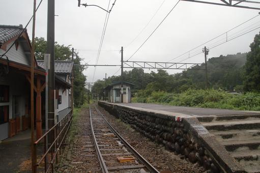 富山地方鉄道、有峰口駅、ホーム 富山地方鉄道,富山地鉄,地鉄の写真素材