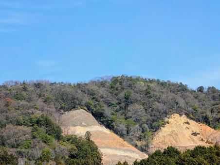 山肌が剥き出しの斜面 山肌が剥き出しの斜面 山並み,遠景,山肌の写真素材